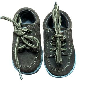 Vintage McKids  Baby shoes Size 2 brown shoes